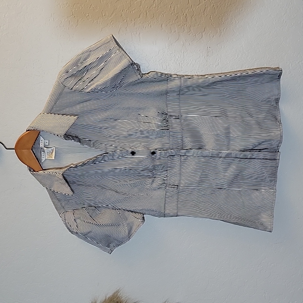 FRED DAVID Stretch Striped Short Sleeve Button Up Medium